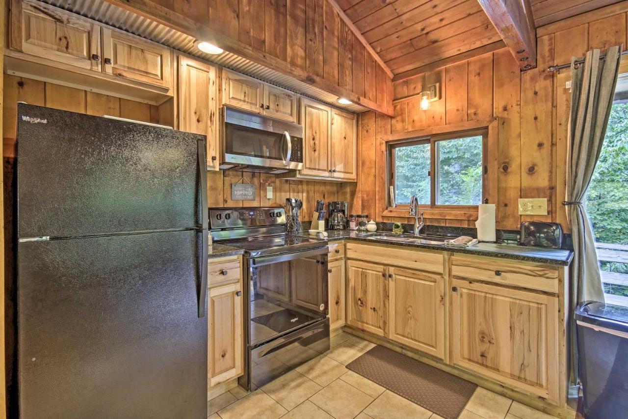 Secluded Stanardsville Cabin With 10 Acres And Hot Tub Exterior foto